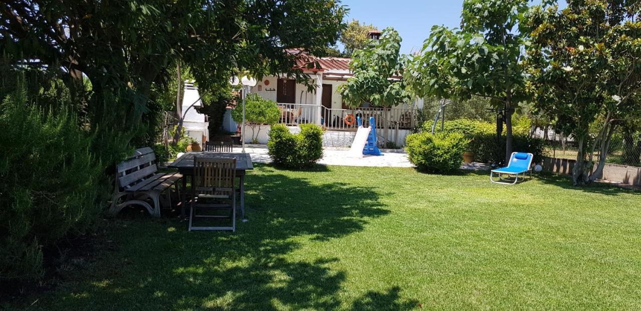 Country House By The Sea !!! Karavómilos Exterior foto