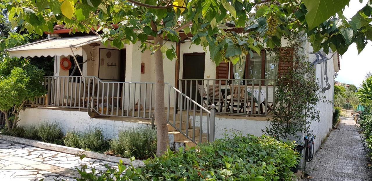 Country House By The Sea !!! Karavómilos Exterior foto