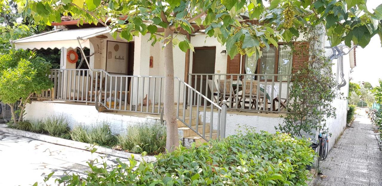 Country House By The Sea !!! Karavómilos Exterior foto